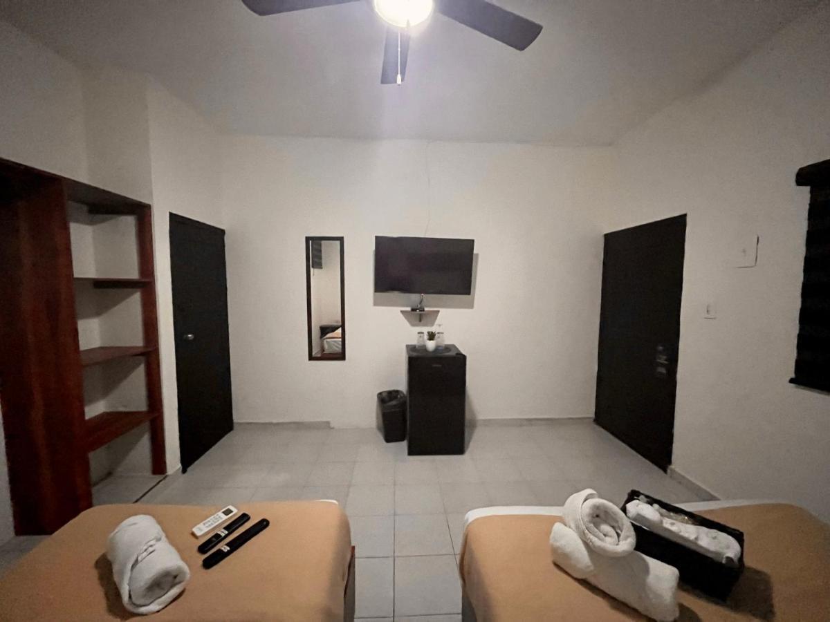 普拉亚卡门 Balam Playa - 15Th Ave酒店 外观 照片 A room at the hotel